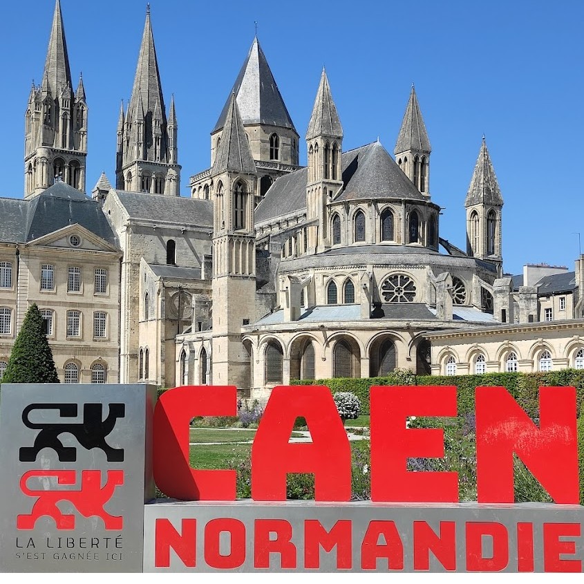 Lire la suite à propos de l’article La pierre de Caen