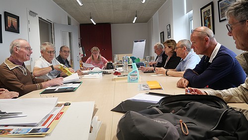 réunion travail bénévoles commémoration 80 anniversaire de la libération de domfront